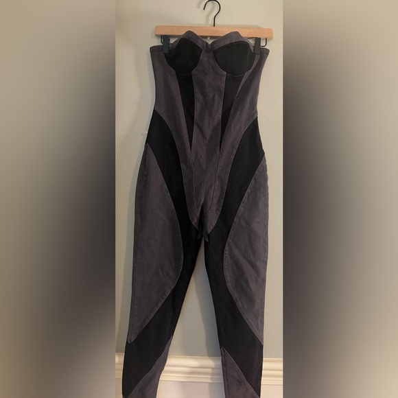 PrettyLittleThing Black and Gray Jumpsuit size 6 - Picture 1 of 9